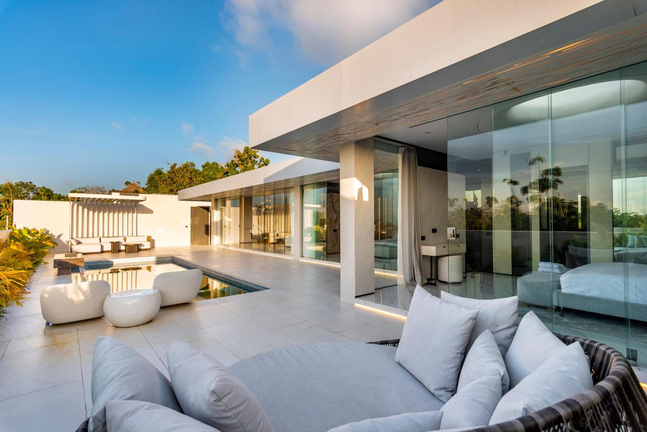 Venkovní lounge — Sky Star Ocean View Uluwatu